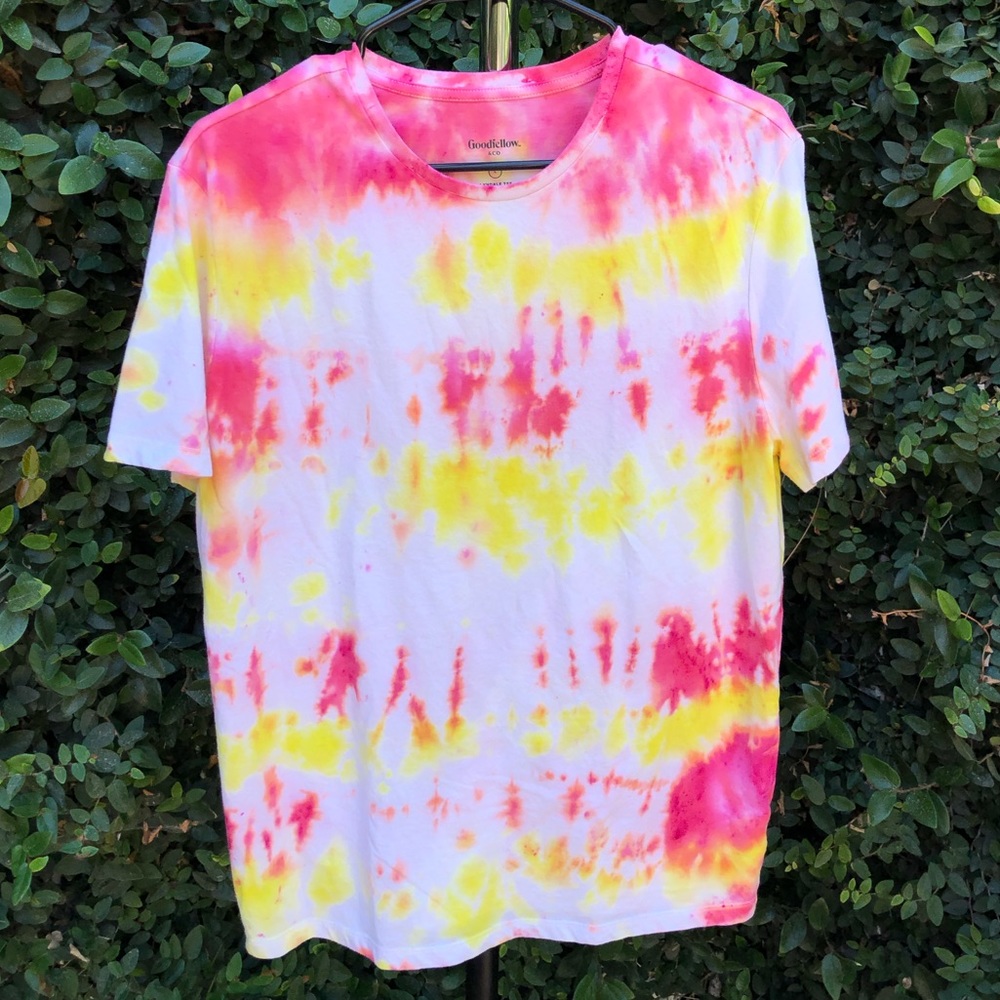 GOODFELLOW size M tie dye SS shirt
